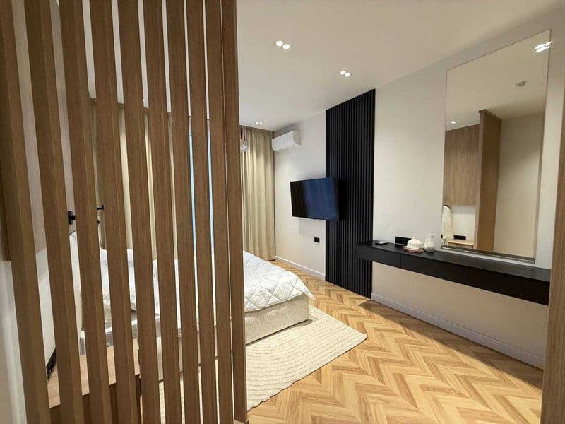 Агентство недвижимости.<br />
Имеется огромная база квартир  — фото 4