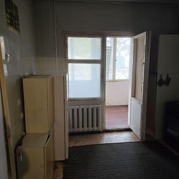 Аренда сергели 8. 2хона 1чи этаж 9этажли дом ремонт средней 