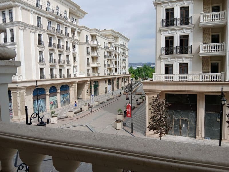 ТОШКЕНТ СИТЙ аренда 2ая арка 50 м² 3 этаж  вид в сторону фон