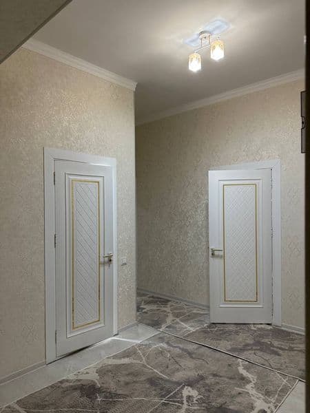 Bek baraka orqasidagi domda 2 xonali kvartira arendaga beril