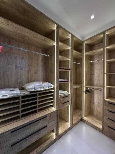 Район : Яшнабадский<br />
Адрес : Мхтумкули<br />
<br />
—   — фото 3