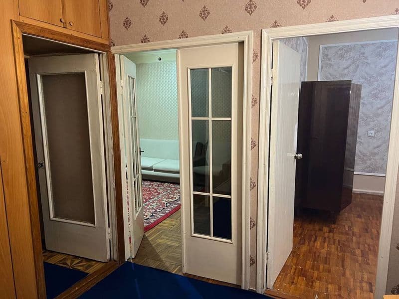 2комнатная  БуюкИпакйули МирзоУлугбекский <br />
<br />
2 эт — фото 3