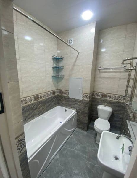 Metroga juda yaqin. 2 xonali, xonalari alohida. Yangi mebel 