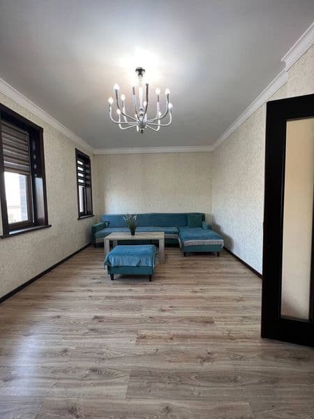 3 спальни ,два санузла,ход,кухня,подвал с ремонтом, укомплек — фото 5