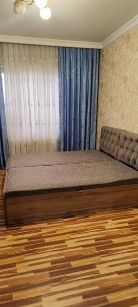 Tinchlik metro aloqada 60kvm hama sharoiti bor <br />
<br />