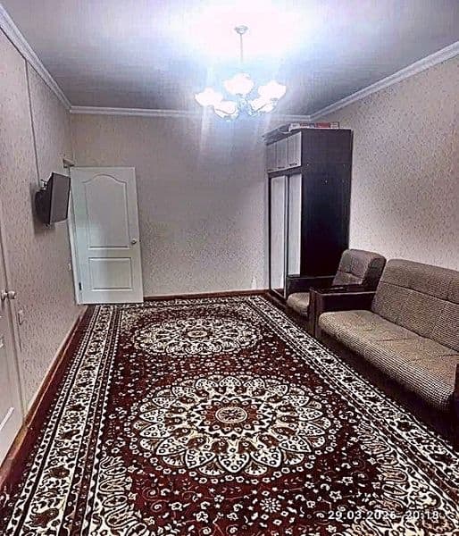 1- переделана в  2х.комнатную.<br />
Хорошая квартира.<br />