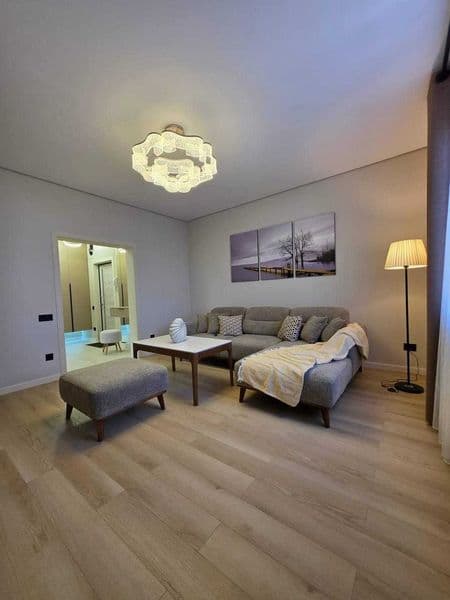 Сдается квартира для семейных<br />
<br />
• Район: Алмазар<