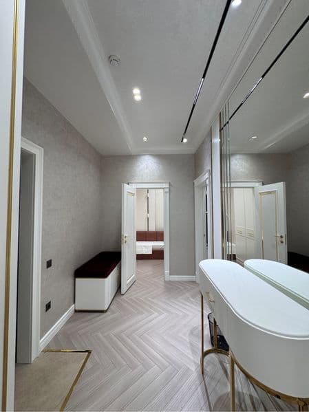 Аренда <br />
2 комнатная <br />
Метро ойбек<br />
Центр гор