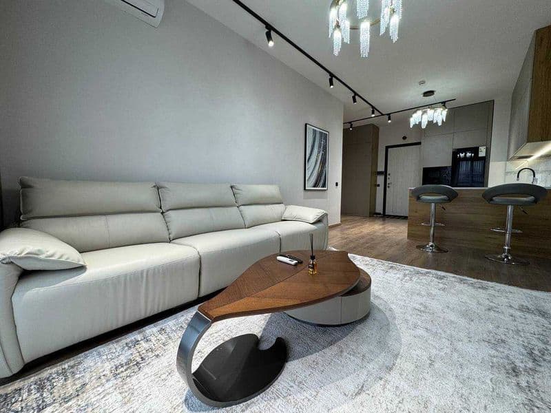 Жилой комплекс: London<br />
Комнат: 3<br />
Этаж: 4<br />
П — фото 3