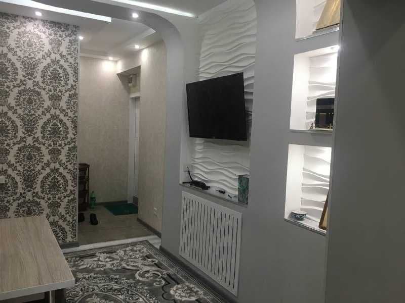 Сдается 2 комнатная на Ц14 Ганга  метро Гафур Гулям..  Сдает — фото 2