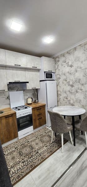 Сдаю 1 комнатную квартиру на 2 этаже, только Иностранцам без — фото 2