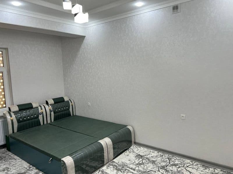 Шайхантахурский район, в 10 минутах от метро Беруний. Сдаетс