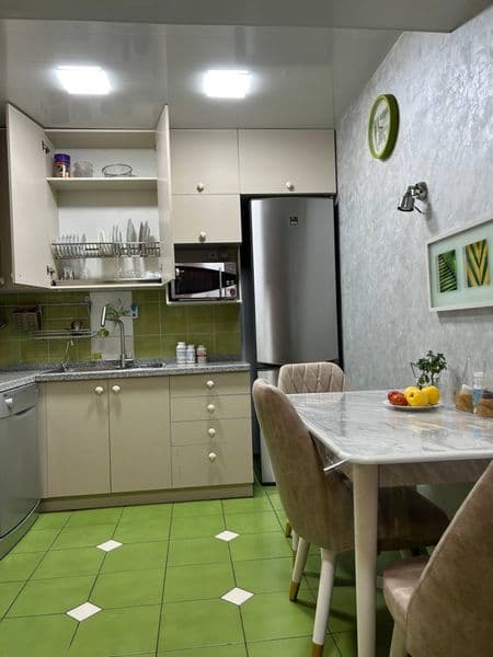 Долгосрочно в аренду на Ц4 . Квартира 3 комнаты премиум клас