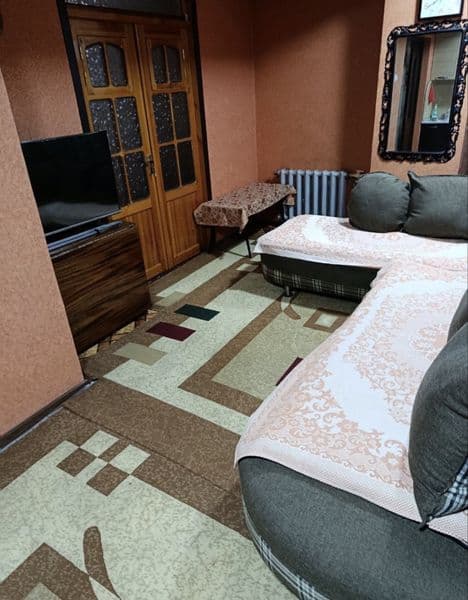 Срочно сдается квартира около метро тузель . Метро через дор