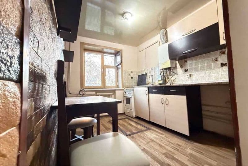 Срочня сдаётся квартира мирободские район овигородок 1 этаж 