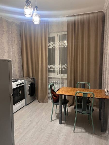 Сдам свою 1 комнатную квартиру в аренду , на долгий срок .<b