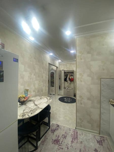 Qoraqamish 2/4 1xona 400 xamma sharoit bor srochni topshiril — фото 4