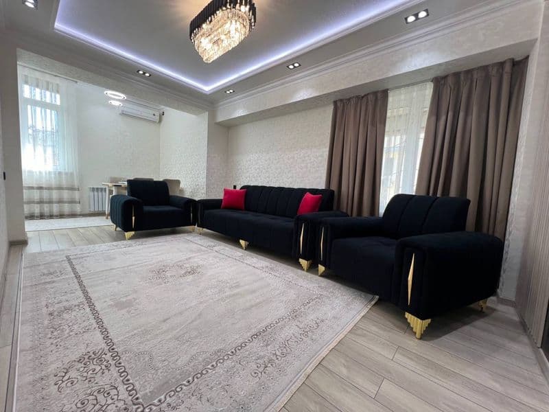 Сдаётся в аренду 2-х комнатная квартира на Ц-4, Алайский баз