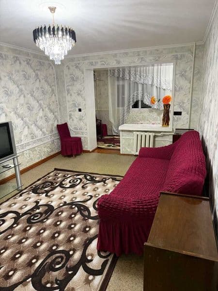 Срочно сдаётся в аренду 2х комнатная квартира  54 кв.м 3 эта