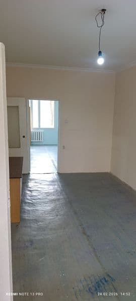 Юнусабад-11,, 2/1/4 пустая квартира, ориентир метро Туркисто