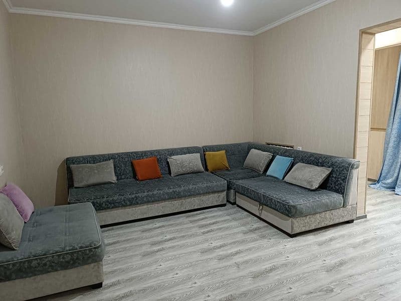 Сдаётся двухкомнатная квартира на долгий срок на массиве Таш