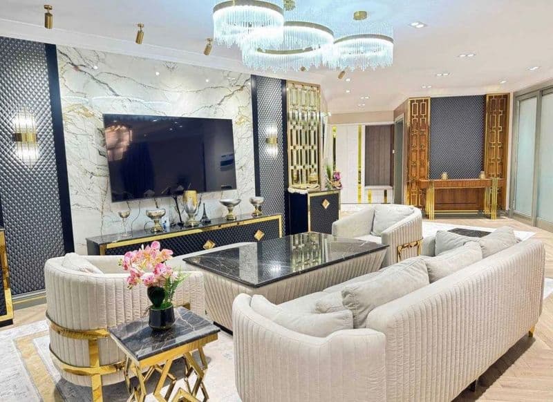 Сдаётся а трехуровневый 6 комнафтная пентхаус ор-р Ойбек мет