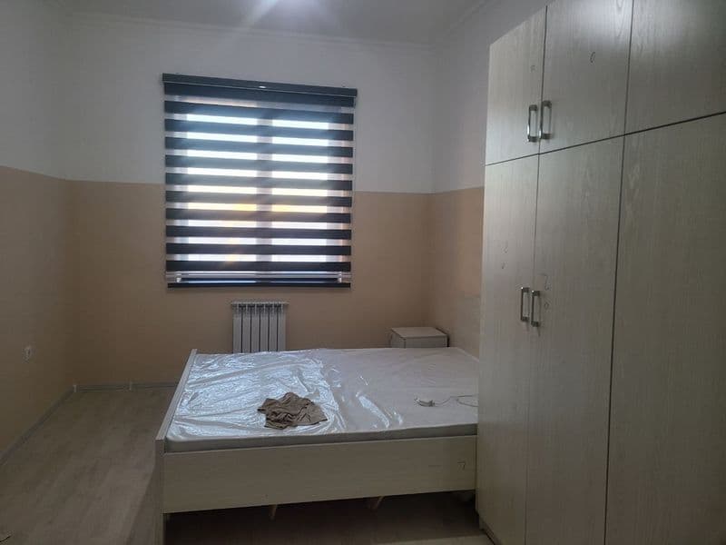 Sergeli yangi darxonda yangi domlarda qiz ayollar  yoki oila