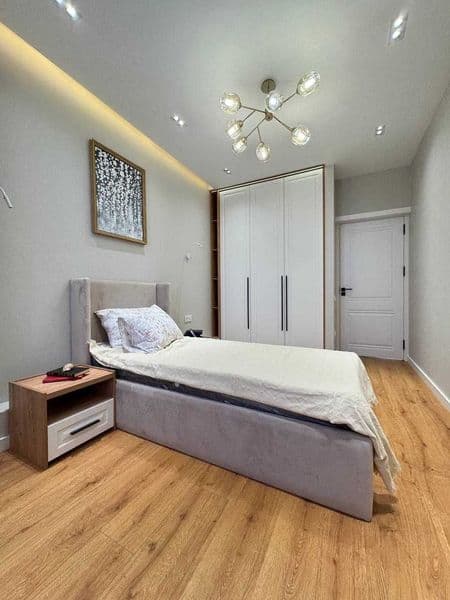 3 комнатную квартиру на 5 этаже,<br />
В квартире есть все н — фото 4