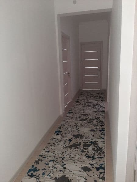 Arenda ga kvartira <br />
3 xonali 70 kvadrat<br />
Navastro — фото 2