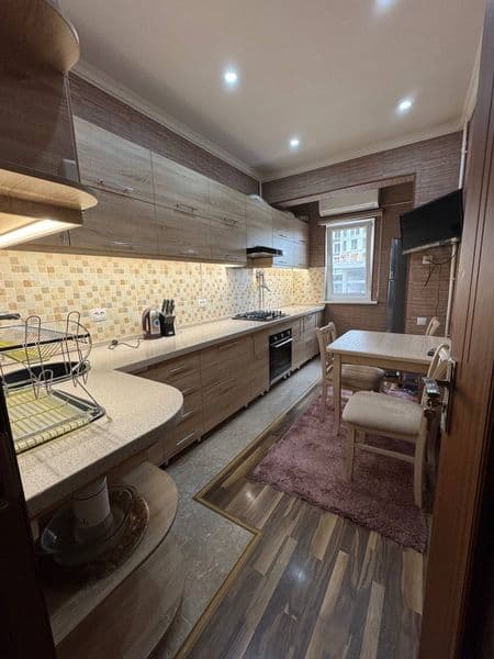 Аренда долгосрочная <br />
Ц-13, Лабзак<br />
3х комнатная<b — фото 3