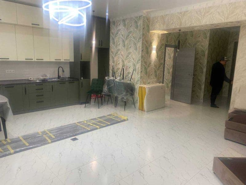 1000 дол в мес, можно перечислением 100%, спальня раздельная