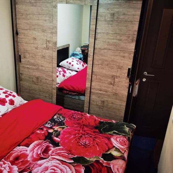 Qizlarga kvartira berilad, Sergili Rayhon,<br />
 2-metroga 