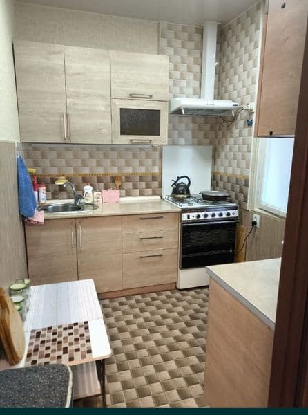 2 комнатная 4/4 от владельца!!! ориентир стадион Локомотив К