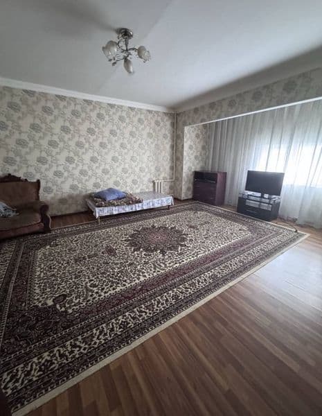 Ттз-2<br />
3/8/9<br />
75 м2<br />
Оилага и студент<br />
4