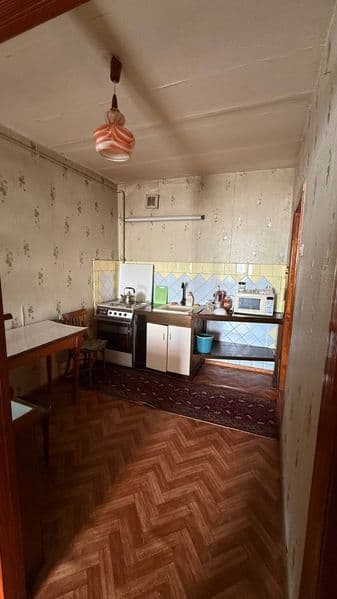 Сдам 2*х кв-ру напротив Ташкент сити на 9-этаже есть лифт со