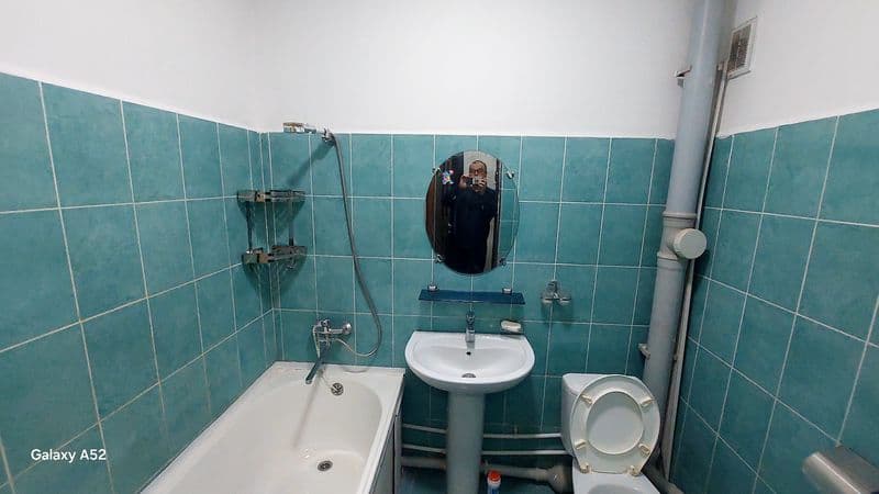 Срочном в порядке сдам 2-ком квартиру всеми комфортствами и  — фото 4