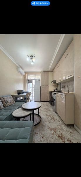 чистая уютная с обстановкой для семьи новостройка метро Мирз — фото 2