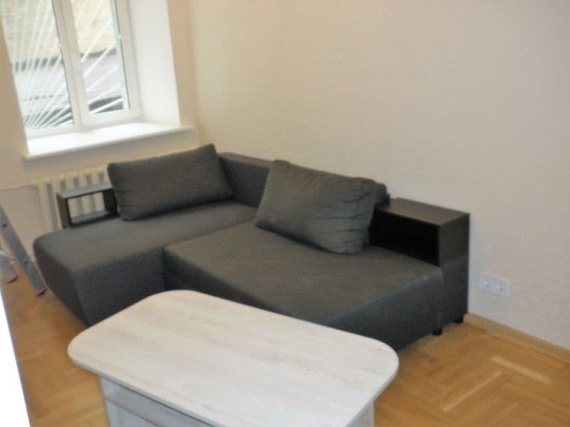 Сдается квартира на Ц-5 2/2/4. Звоните, есть много других ва