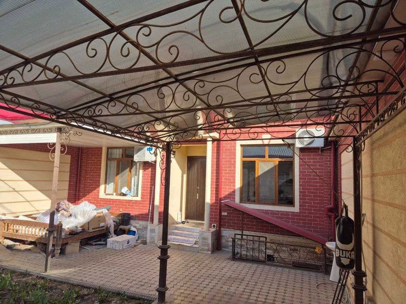 Аеропорт якинида <br />
Aрендага участка<br />
2.5 соток<br 