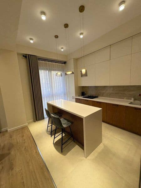 Район: Мирабадский<br />
Ориентир: Мирабад авенью<br />
<br 