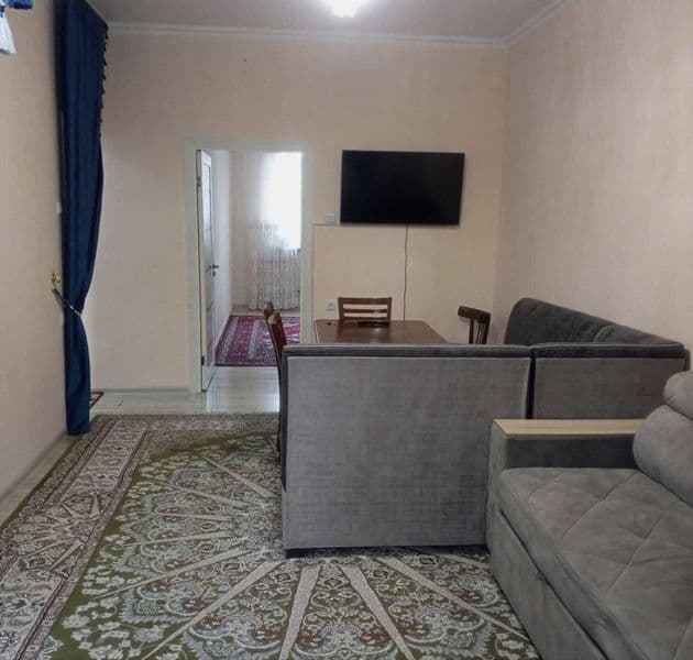 Срочно сдается квартира на Чиланзаре Ц . 2х комнатная . Орие