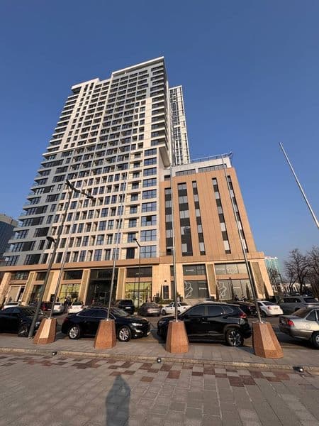 Арендага офис нежилой <br />
15 м2 можно офис или магазин <b