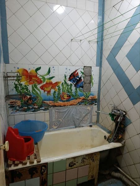 Квартира без ремонт и без мебели, отличная локация 1 линия в — фото 4