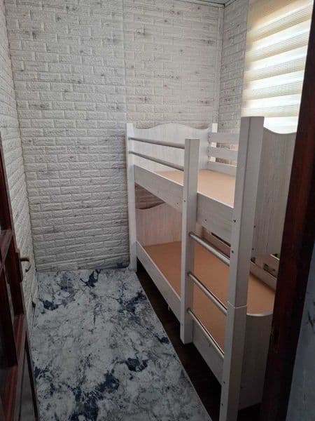 - Аренда 2в3 комнатная, 3 этаж 4 этажного дома,  чистая, с р — фото 4