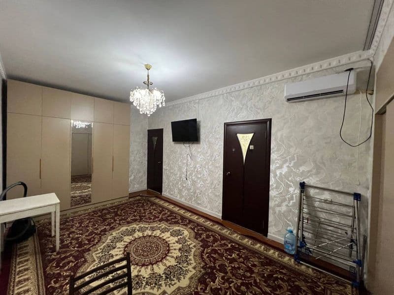 Ялангач массив 1пер2х комн с мебелью ориентир маданият инсти