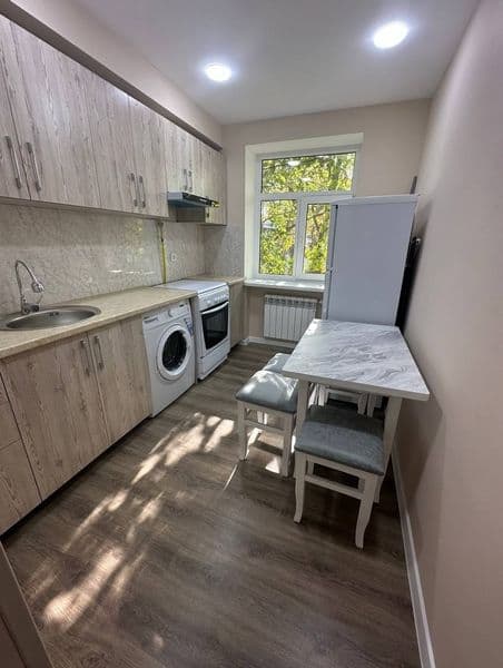 Чиланзар 2 квартол <br />
1/3/4<br />
Евро <br />
Ориентир а