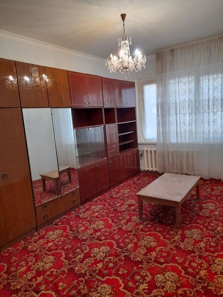 Ижарага 2.хонали уй берилади факат оилага хамма шароити бор 