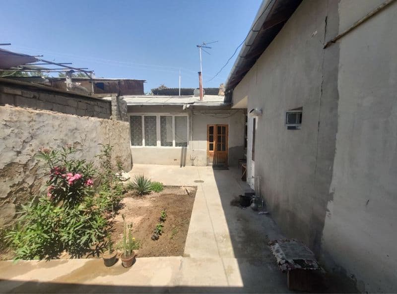 Uy ijaraga beriladi mirobod tumanida joylashkan. Narxla kish