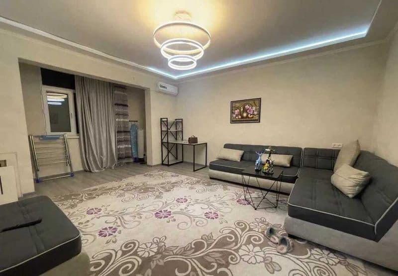 Сдаётся квартира на Метро Хамида Алимжана‼️<br />
Ориентир -