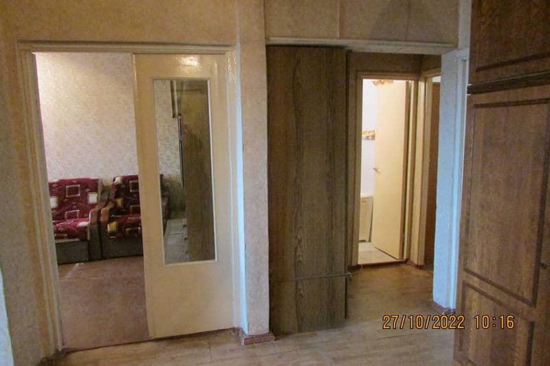 Сдается 3х комнатная квартира на долгий срок за 500 у.е. деп